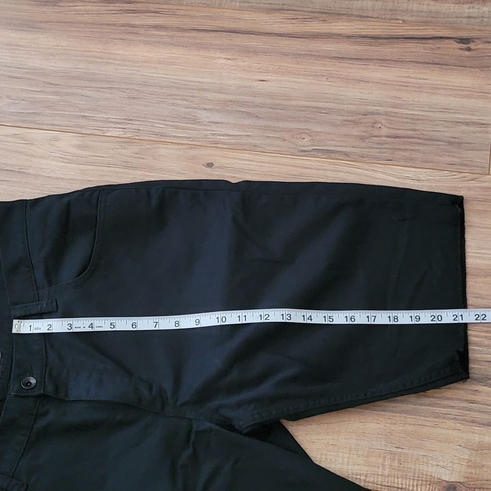 Vans Men's Black Shorts Size 36 - Picture 7 of 8